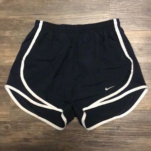 Nike Shorts (Navy)